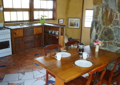 _0007_Ridge-Cottage-Binna-Burra-Lamington-Kitchen-Dining